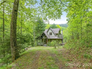 912 Grassland Parkway