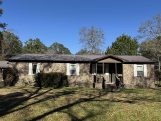1002 Poplar Street