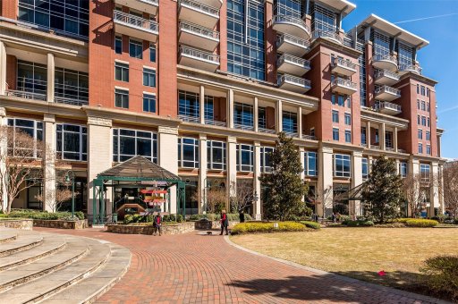 435 South Tryon Street 905