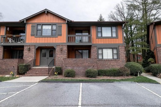 1735 B Haywood Manor Drive