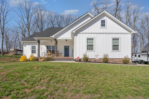 1747 Ivey Court