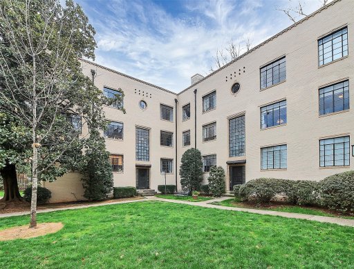 1121 Myrtle Avenue 40