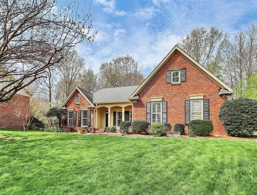 2806 Newport Lane