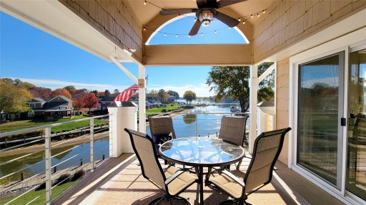 18635 Harborside Drive