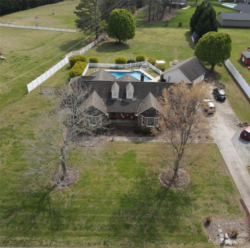 5401 Tom Query Road
