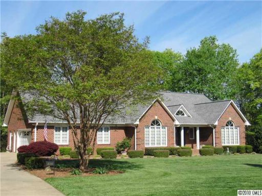 214 Hickory Lane Drive