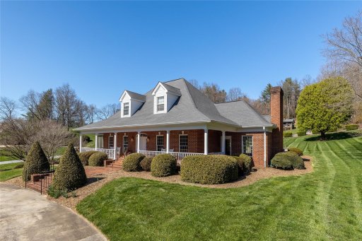 1285 Mountain Circle Drive