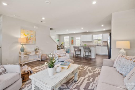 711 Pointe Andrews Drive