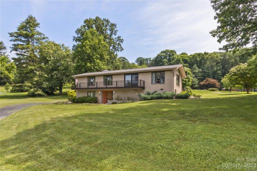 206 Hawthorn Drive