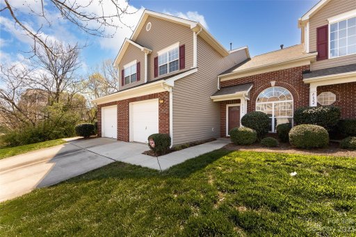 8626 Carolina Lily Lane