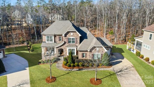 712 Chase Court