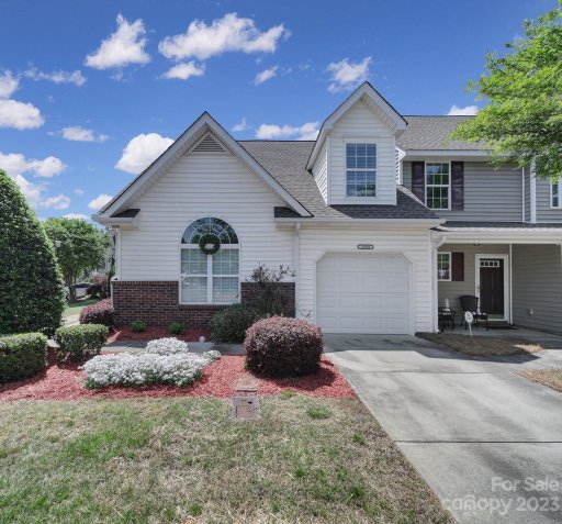 2488 Bardwell Avenue