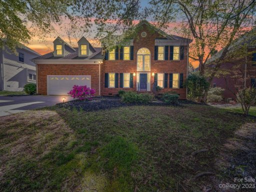 6725 Lyndonville Drive