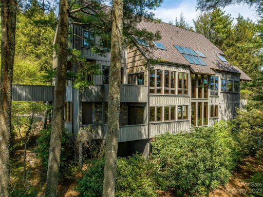 23 Peach Knob Drive