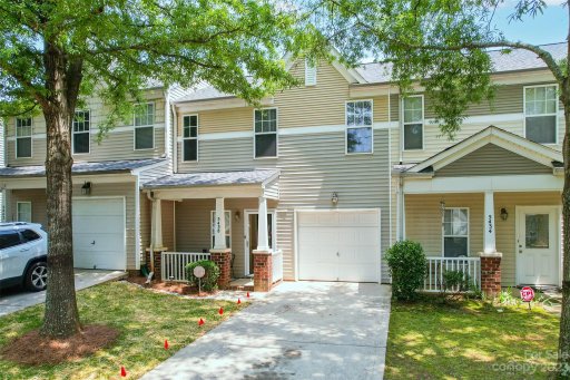 5438 Franklin Springs Circle