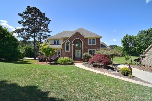 8030 Ravenwood Lane