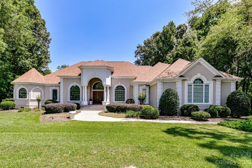 1733 White Pond Lane