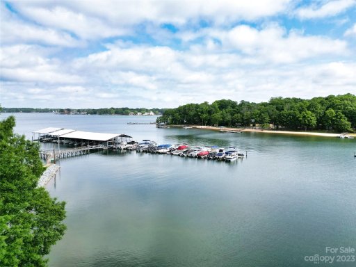 7602 Mariner Cove Drive