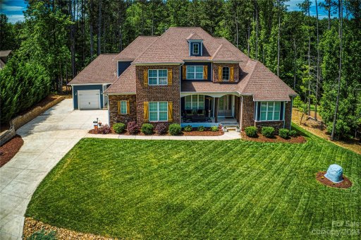 123 Wolf Hill Drive
