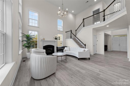 3423 Saint Clair Court
