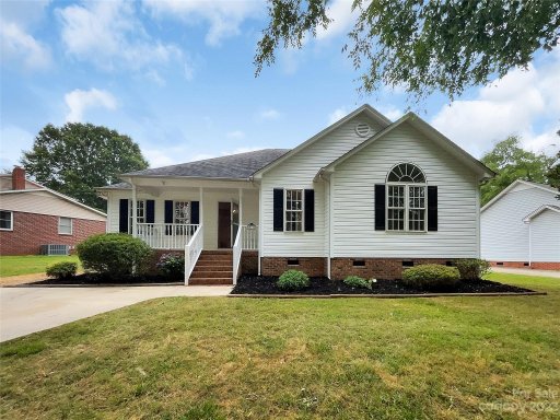 201 Sherwood Circle