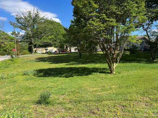 000 Oakwood Avenue