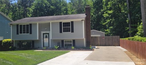 7902 Ivy Hollow Drive