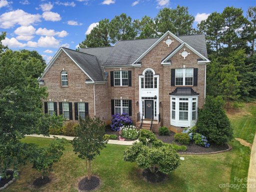 310 Drake Park Avenue