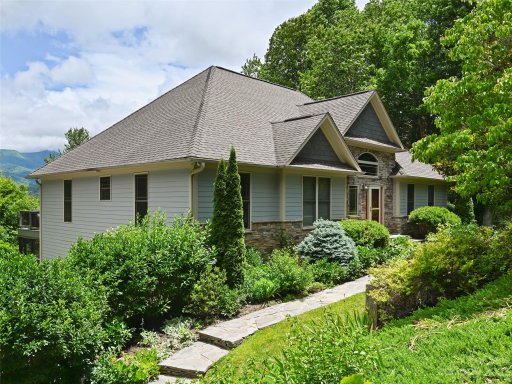 224 Hawks Crest Lane