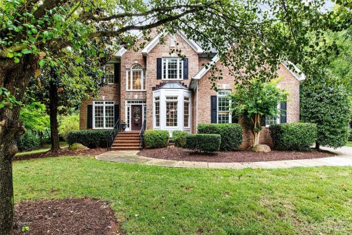 105 Castle Bay Court