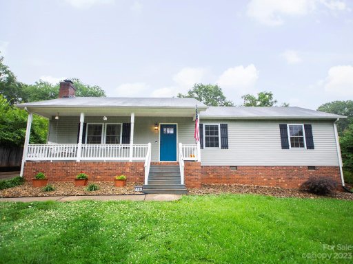 1704 Cardinal Court