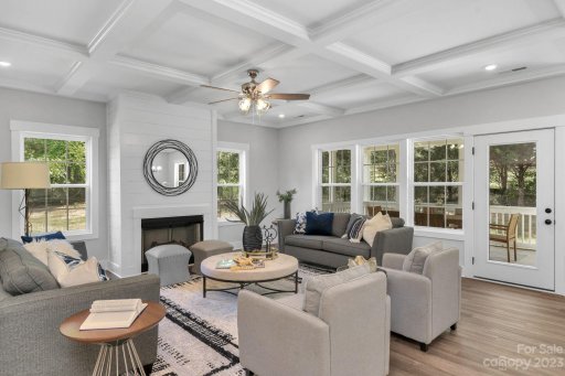 1086 Sage Pine Circle