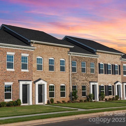 2121 24th Street Lane