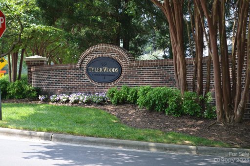 8733 Robinson Forest Drive