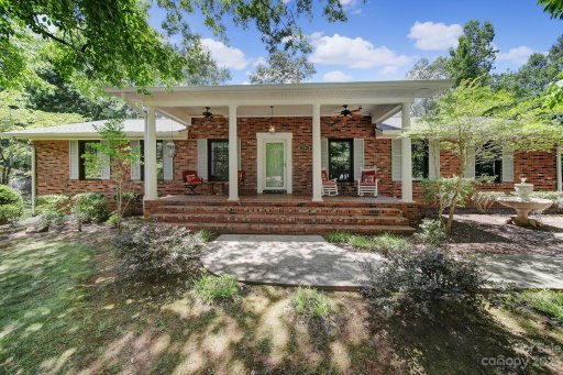 1862 Rock Springs Circle