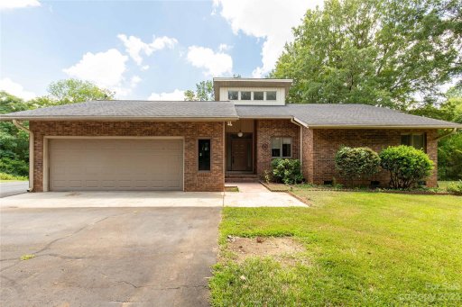 1359 Meadow Lakes Road