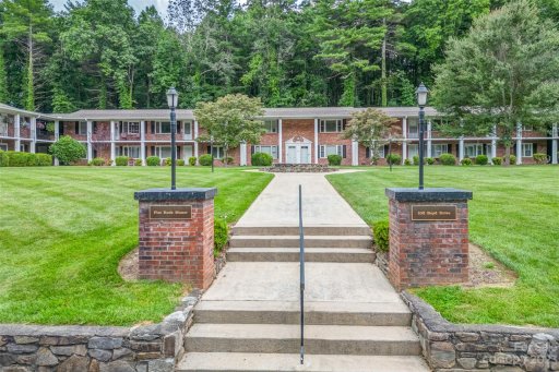102 Boyd Drive 2B