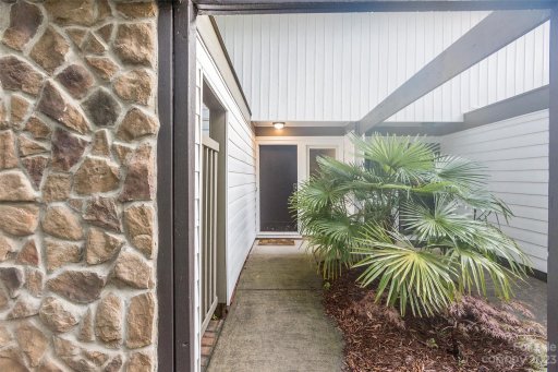 3641 Maple Glen Lane