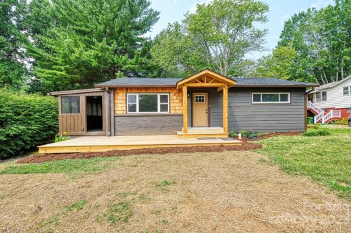 28 N Pershing Road