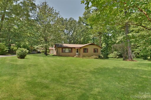 956 Belaire Drive