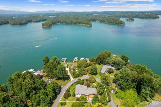 6338 North Shore Drive