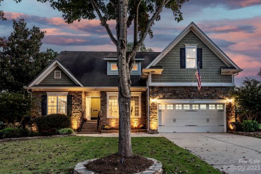 2218 Creek View Court