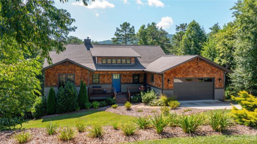 19 Fairway View Drive