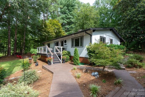 3050 Bobbie Lane