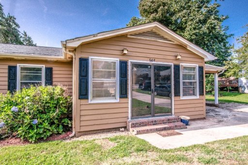 604 Carson Road