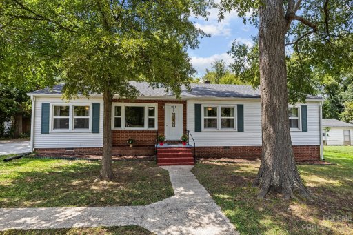1813 Bagwell Circle