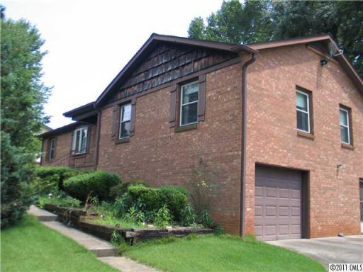 138 Danbury Lane
