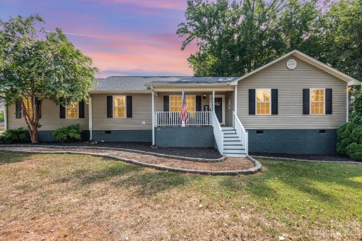 105 Knights Place
