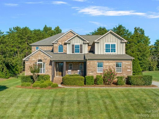 205 Walking Horse Trail