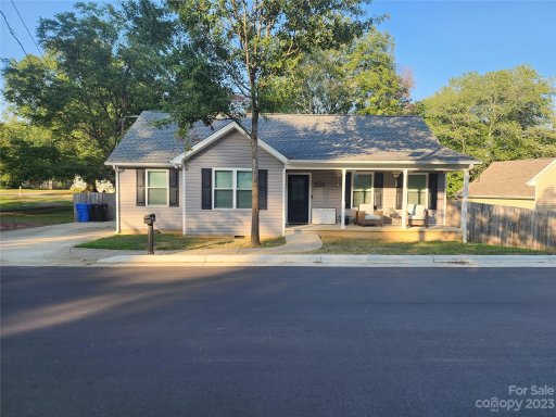 326 Nesbit Avenue